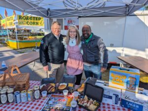 “Kickin’ It With Kenny” is back at Cuyahoga County Fairgrounds “LIVE” this Thursday Morning, May 23rd to preview Memorial Day Weekend Rib & Beer Fest – Tune into see all the Rib Fun Segments on Fox 8 starting at 6:55am thru 8:40am.